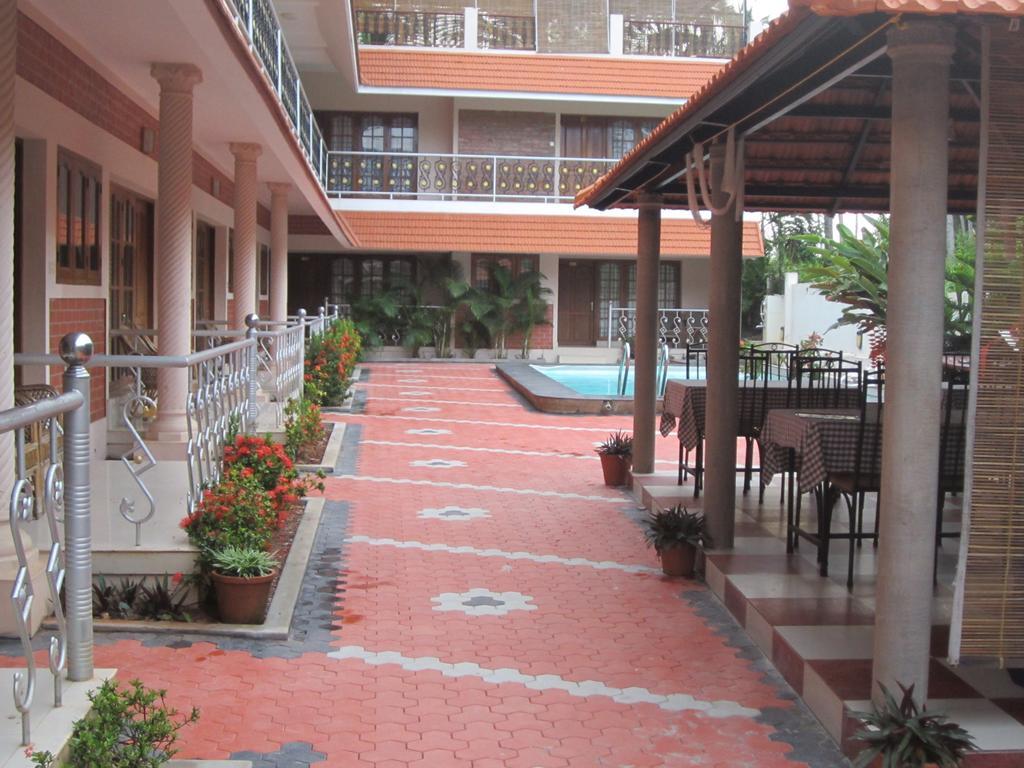 קובאלאם View Heights Resort מראה חיצוני תמונה