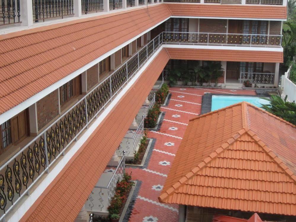 קובאלאם View Heights Resort מראה חיצוני תמונה